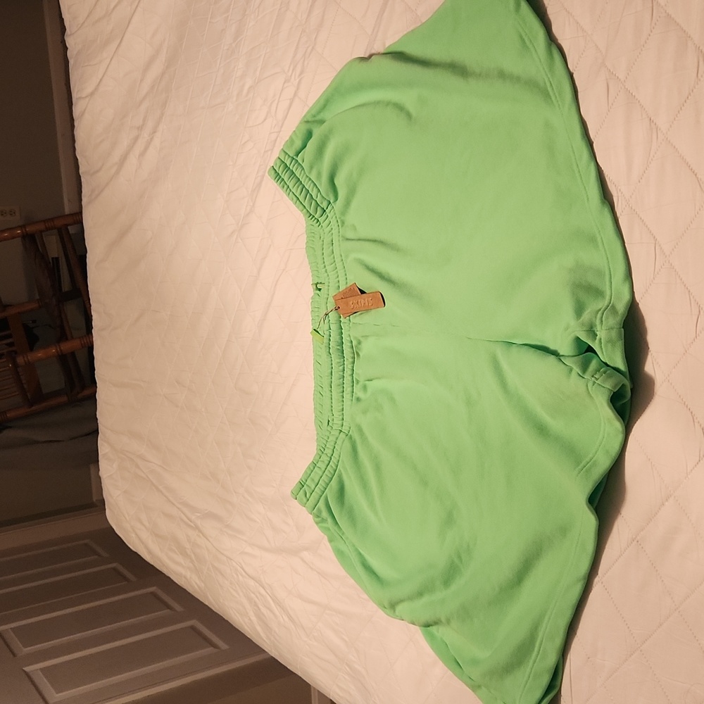 Brand new 2XL SKIMS shorts